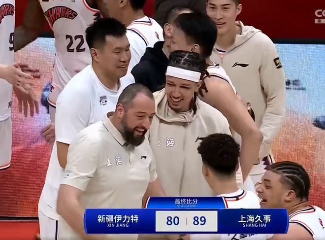 两队的教练